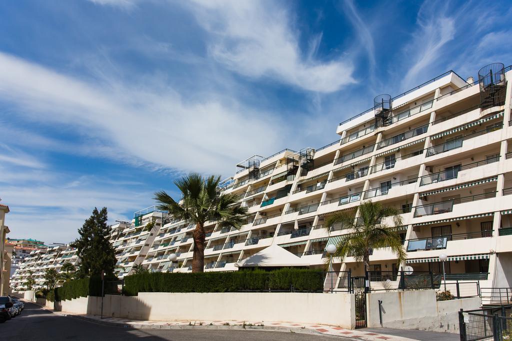 Apartamento Playaquebrada Apartment Benalmadena Bagian luar foto