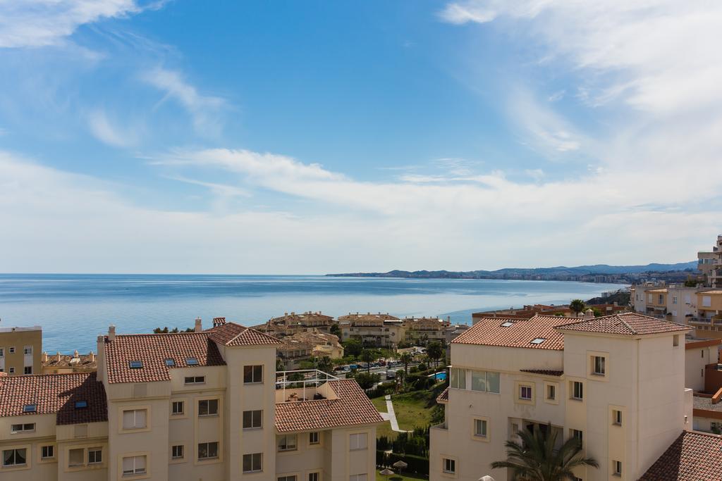 Apartamento Playaquebrada Apartment Benalmadena Bagian luar foto
